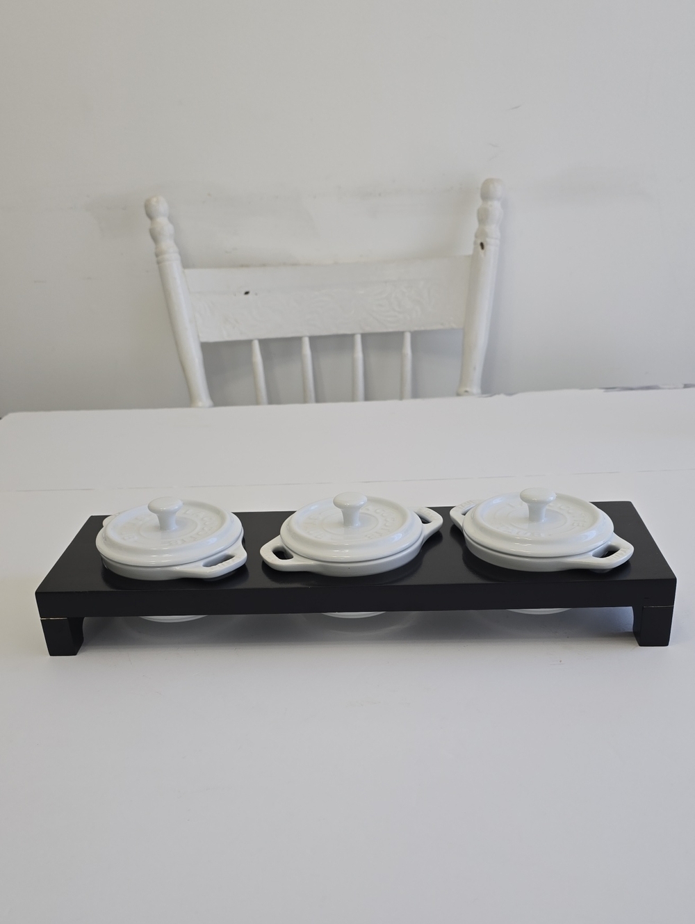 Staub La Cocotte 3 Mini Ceramic White Lid Handle With Black Stand
